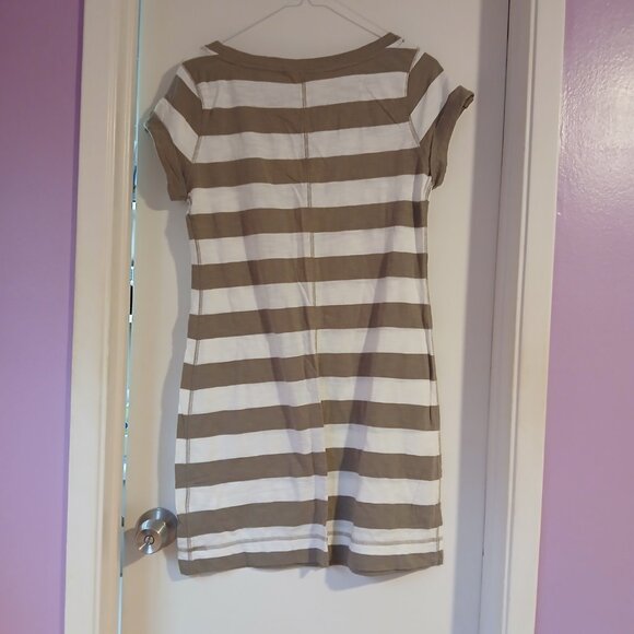Banana Republic Factory Women's Tan / White Stripe Tee Shirt Dress  SZ S GUC - Picture 6 of 8